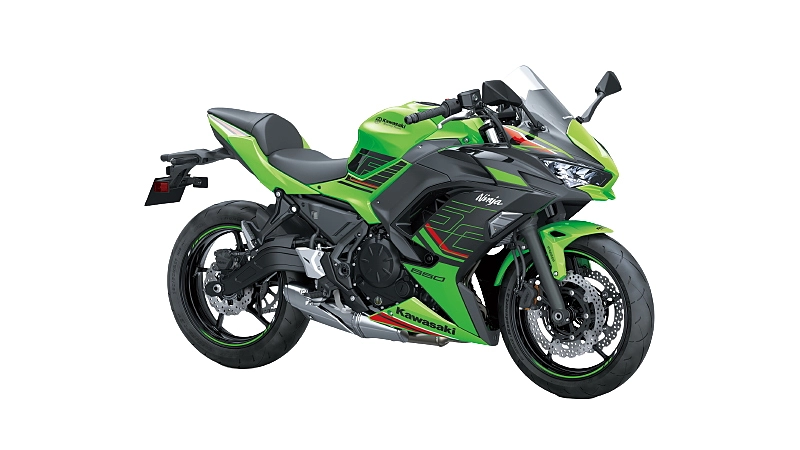 Kawasaki Ninja 650 is best bike under 10 lakh
